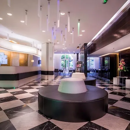 Hotel Voco Montparnasse By Ihg 4*
