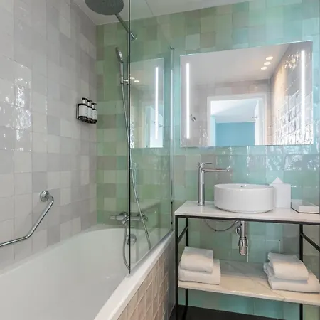 Voco Montparnasse By Ihg Hotel Parigi