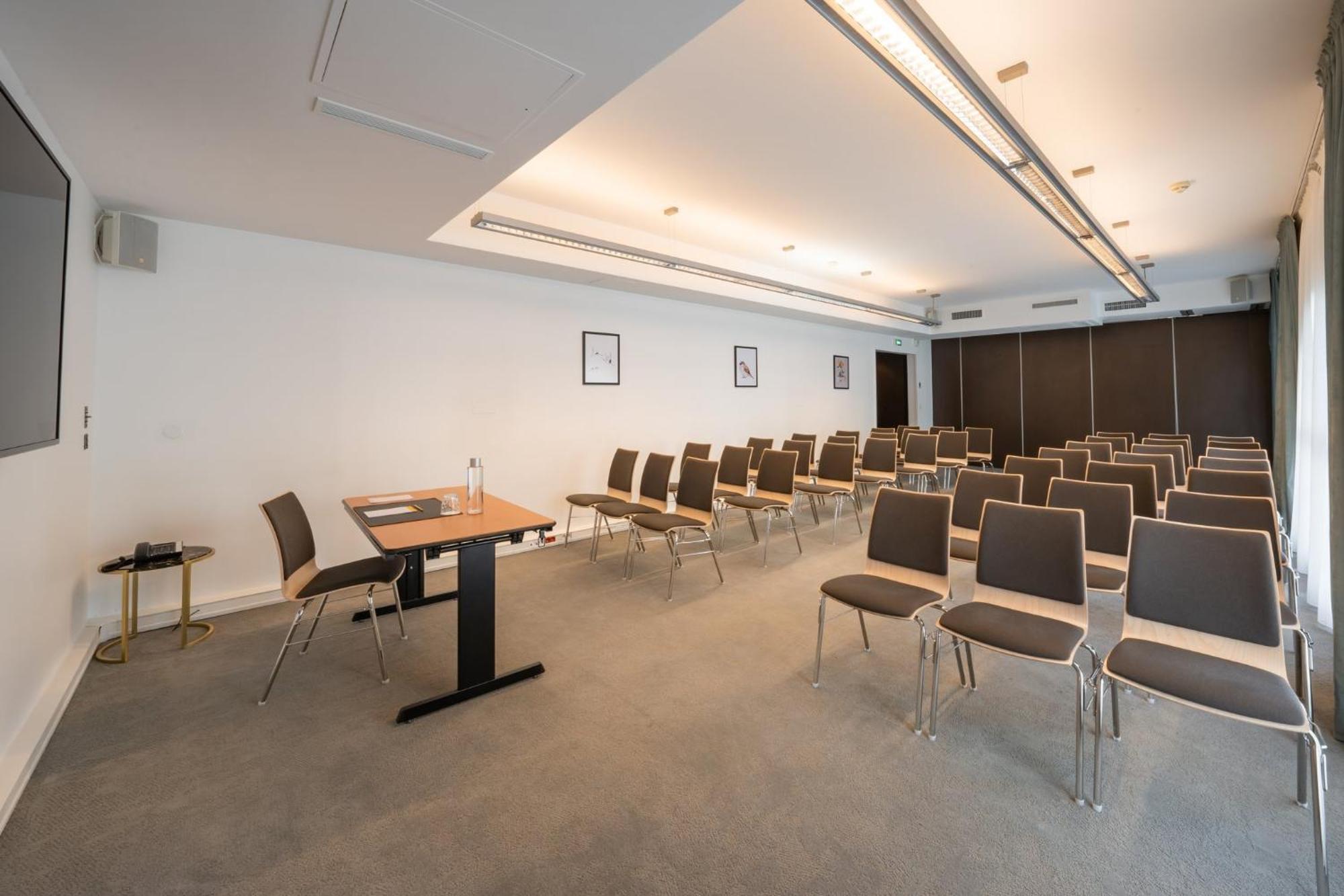 Voco Montparnasse By Ihg Hotel Paris